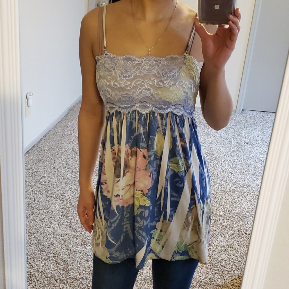 Vintage Inspired Floral Lace Top